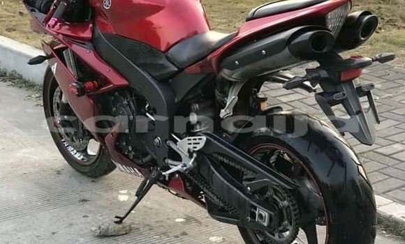 Acheter Import Moto Yamaha R1 Rouge à Badagry, État de Lagos Acheter Import Moto Yamaha R1 Rouge à Badagry, État de Lagos