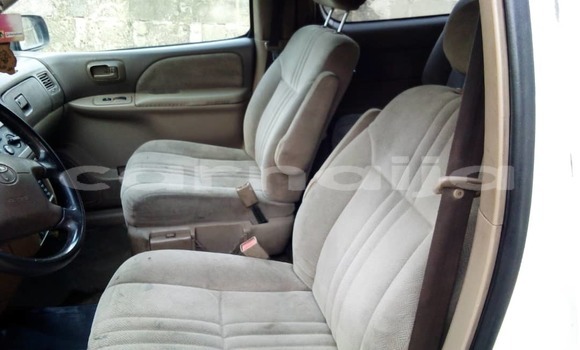 Acheter Occasion Voiture Toyota Sienna Blanc à Lagos, État de Lagos Acheter Occasion Voiture Toyota Sienna Blanc à Lagos, État de Lagos