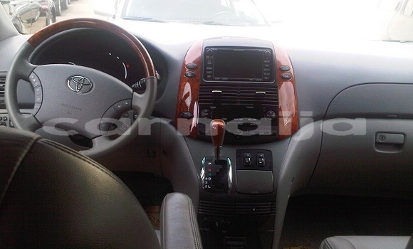 Acheter Occasion Voiture Toyota Sienna Noir à Lagos, État de Lagos Acheter Occasion Voiture Toyota Sienna Noir à Lagos, État de Lagos