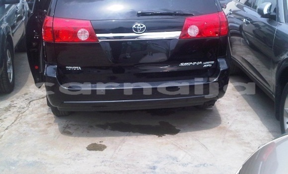 Acheter Occasion Voiture Toyota Sienna Noir à Lagos, État de Lagos Acheter Occasion Voiture Toyota Sienna Noir à Lagos, État de Lagos