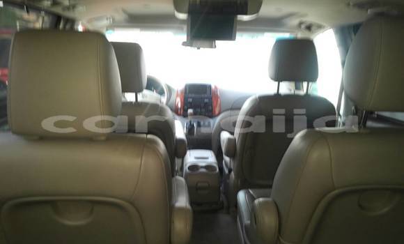 Buy Used Toyota Sienna Silver Car in Lagos in Lagos State Buy Used Toyota Sienna Silver Car in Lagos in Lagos State