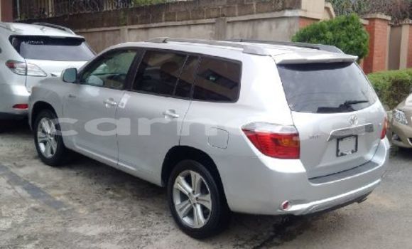 Buy Used Toyota Highlander Silver Car in Lagos in Lagos State Buy Used Toyota Highlander Silver Car in Lagos in Lagos State