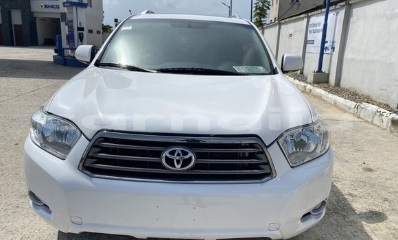 Buy Used Toyota Highlander White Car in Lagos in Lagos State Buy Used Toyota Highlander White Car in Lagos in Lagos State