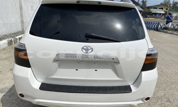 Buy Used Toyota Highlander White Car in Lagos in Lagos State Buy Used Toyota Highlander White Car in Lagos in Lagos State