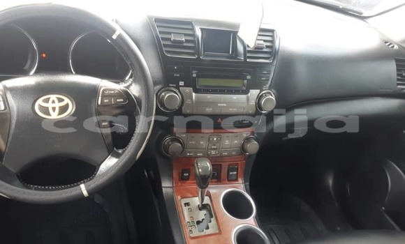 Buy Used Toyota Highlander Silver Car in Lagos in Lagos State Buy Used Toyota Highlander Silver Car in Lagos in Lagos State