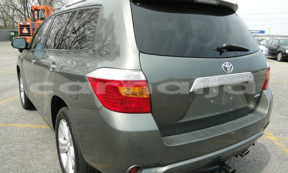 Acheter Occasion Voiture Toyota Highlander Beige à Lagos, État de Lagos Acheter Occasion Voiture Toyota Highlander Beige à Lagos, État de Lagos