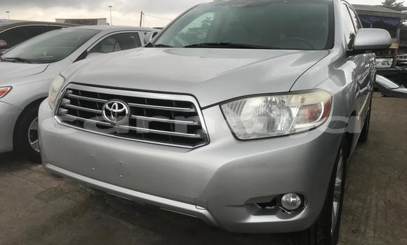 Buy Used Toyota Highlander Silver Car in Lagos in Lagos State Buy Used Toyota Highlander Silver Car in Lagos in Lagos State