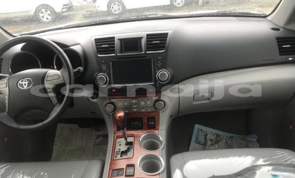 Buy Used Toyota Highlander Silver Car in Lagos in Lagos State Buy Used Toyota Highlander Silver Car in Lagos in Lagos State