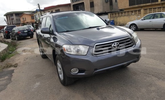 Buy Used Toyota Highlander Black Car in Lagos in Lagos State Buy Used Toyota Highlander Black Car in Lagos in Lagos State