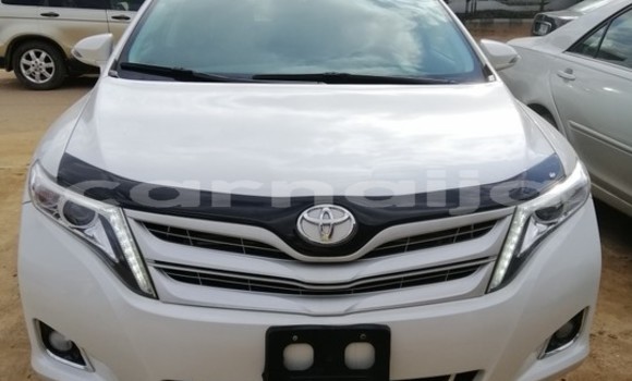 Buy Used Toyota Venza White Car in Lagos in Lagos State