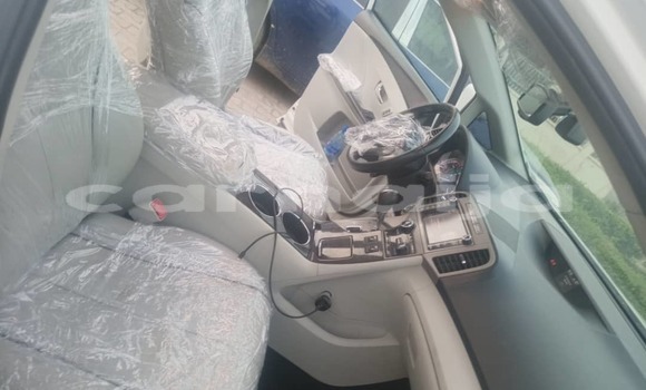 Buy Used Toyota Venza White Car in Lagos in Lagos State Buy Used Toyota Venza White Car in Lagos in Lagos State