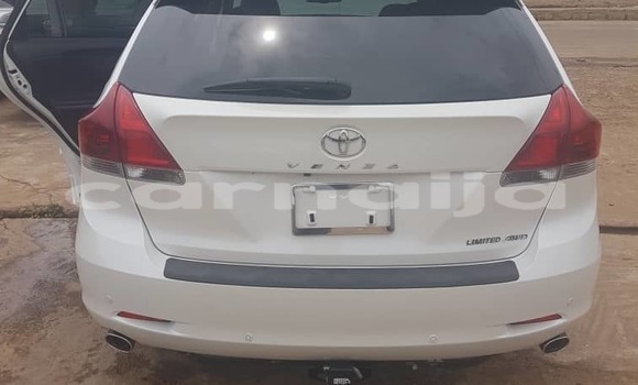 Buy Used Toyota Venza White Car in Lagos in Lagos State Buy Used Toyota Venza White Car in Lagos in Lagos State