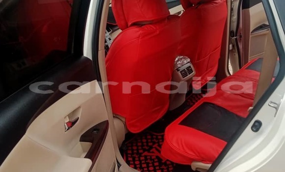 Buy Used Toyota Venza White Car in Lagos in Lagos State Buy Used Toyota Venza White Car in Lagos in Lagos State