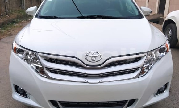 Buy Used Toyota Venza White Car in Lagos in Lagos State