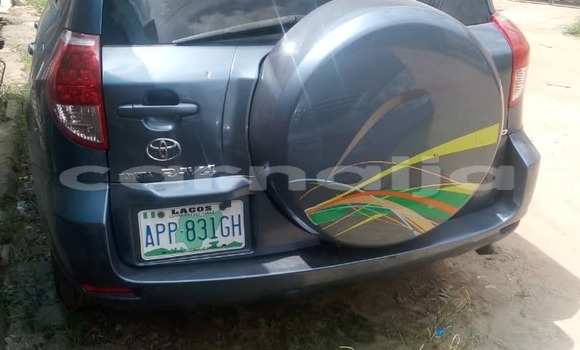 Acheter Occasion Voiture Toyota RAV4 Bleu à Lagos, État de Lagos Acheter Occasion Voiture Toyota RAV4 Bleu à Lagos, État de Lagos