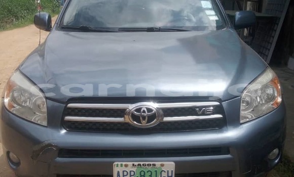 Acheter Occasion Voiture Toyota RAV4 Bleu à Lagos, État de Lagos Acheter Occasion Voiture Toyota RAV4 Bleu à Lagos, État de Lagos