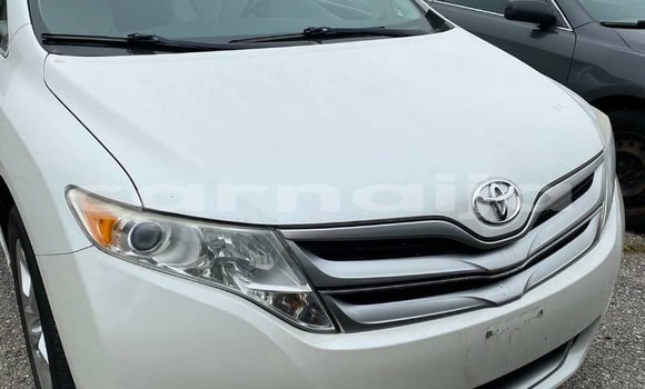 Buy Used Toyota Venza White Car in Lagos in Lagos State