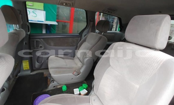 Acheter Occasion Voiture Toyota Sienna Bleu à Lagos, État de Lagos Acheter Occasion Voiture Toyota Sienna Bleu à Lagos, État de Lagos