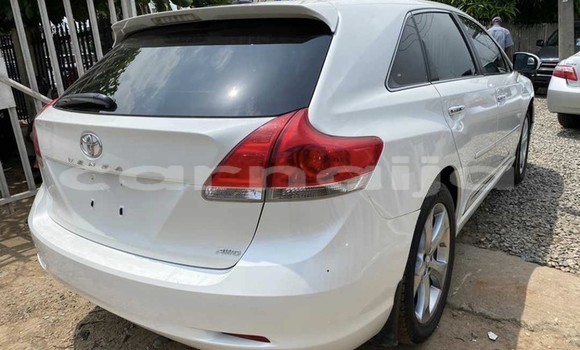 Buy Used Toyota Venza White Car in Lagos in Lagos State Buy Used Toyota Venza White Car in Lagos in Lagos State