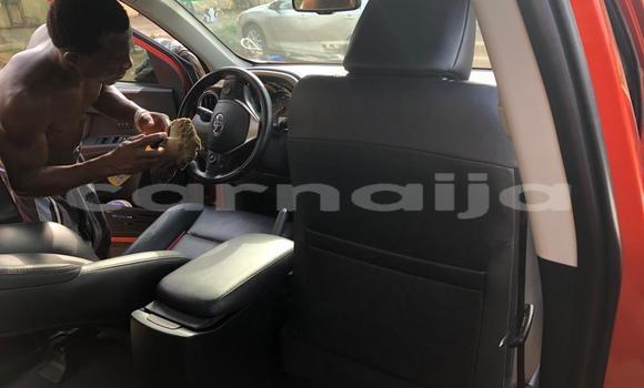 Acheter Occasion Voiture Toyota RAV4 Rouge à Lagos, État de Lagos Acheter Occasion Voiture Toyota RAV4 Rouge à Lagos, État de Lagos