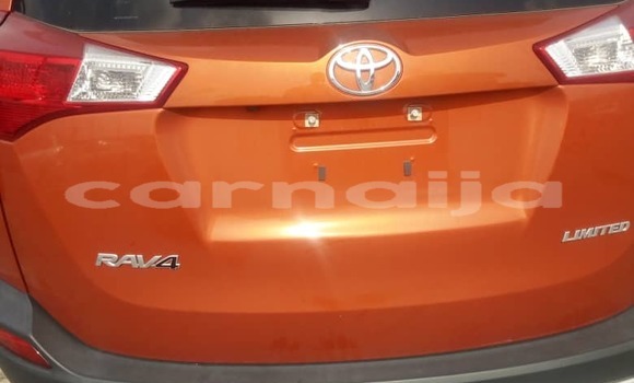 Acheter Occasion Voiture Toyota RAV4 Rouge à Lagos, État de Lagos Acheter Occasion Voiture Toyota RAV4 Rouge à Lagos, État de Lagos