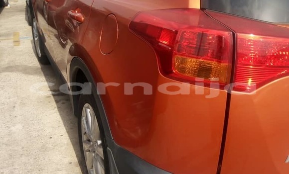 Acheter Occasion Voiture Toyota RAV4 Rouge à Lagos, État de Lagos Acheter Occasion Voiture Toyota RAV4 Rouge à Lagos, État de Lagos
