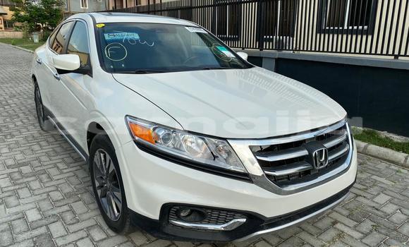 Buy Used Honda Crosstour White Car in Lagos in Lagos State Buy Used Honda Crosstour White Car in Lagos in Lagos State