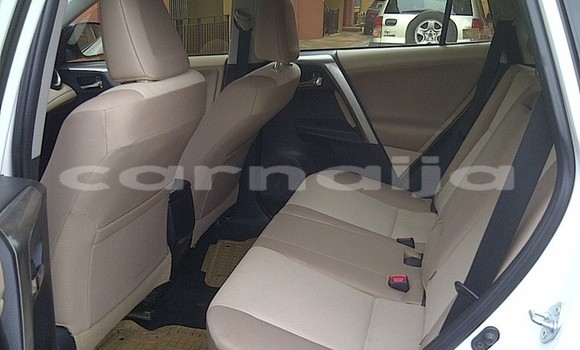 Buy Used Toyota RAV4 White Car in Lagos in Lagos State Buy Used Toyota RAV4 White Car in Lagos in Lagos State