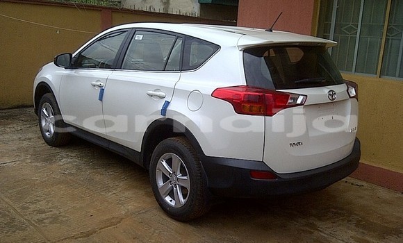 Buy Used Toyota RAV4 White Car in Lagos in Lagos State Buy Used Toyota RAV4 White Car in Lagos in Lagos State