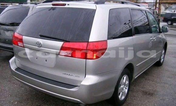 Buy Used Toyota Sienna Silver Car in Apapa in Lagos State