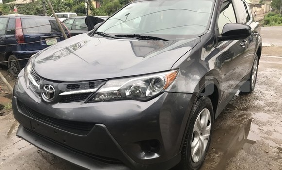 Acheter Occasion Voiture Toyota RAV4 Noir à Lagos, État de Lagos Acheter Occasion Voiture Toyota RAV4 Noir à Lagos, État de Lagos