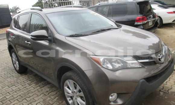 Acheter Occasion Voiture Toyota RAV4 Beige à Lagos, État de Lagos Acheter Occasion Voiture Toyota RAV4 Beige à Lagos, État de Lagos