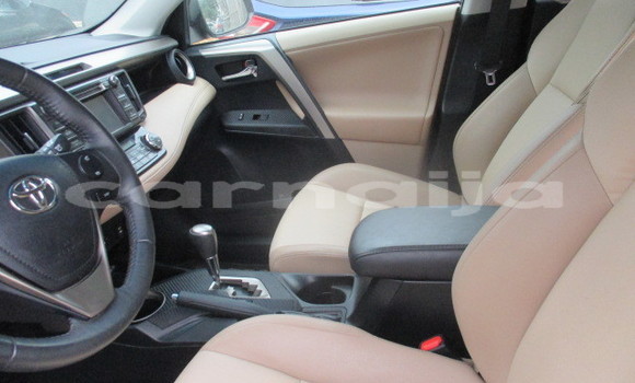 Acheter Occasion Voiture Toyota RAV4 Beige à Lagos, État de Lagos Acheter Occasion Voiture Toyota RAV4 Beige à Lagos, État de Lagos