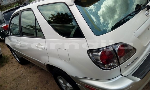 Acheter Occasion Voiture Lexus RX 300 Blanc à Lagos, État de Lagos Acheter Occasion Voiture Lexus RX 300 Blanc à Lagos, État de Lagos