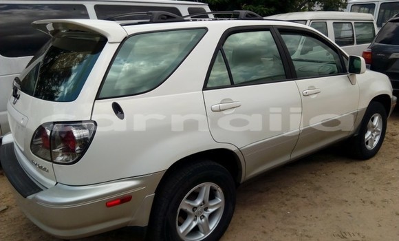 Acheter Occasion Voiture Lexus RX 300 Blanc à Lagos, État de Lagos Acheter Occasion Voiture Lexus RX 300 Blanc à Lagos, État de Lagos