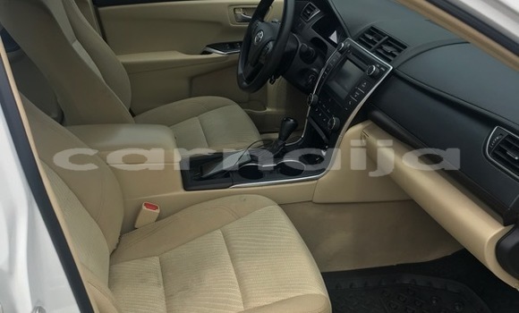 Buy Used Toyota Camry White Car in Lagos in Lagos State Buy Used Toyota Camry White Car in Lagos in Lagos State