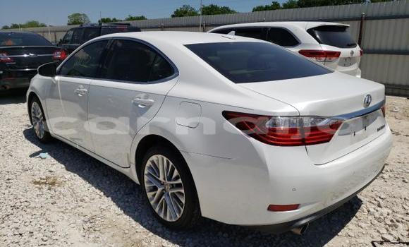 Acheter Occasion Voiture Lexus ES Blanc à Badagry, État de Lagos Acheter Occasion Voiture Lexus ES Blanc à Badagry, État de Lagos