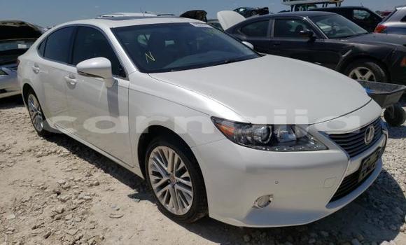 Acheter Occasion Voiture Lexus ES Blanc à Badagry, État de Lagos Acheter Occasion Voiture Lexus ES Blanc à Badagry, État de Lagos