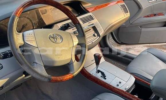 Buy Import Toyota Avalon Silver Car in Daura in Katsina Buy Import Toyota Avalon Silver Car in Daura in Katsina