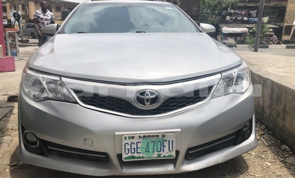 Acheter Occasion Voiture Toyota Camry Gris à Lagos, État de Lagos Acheter Occasion Voiture Toyota Camry Gris à Lagos, État de Lagos