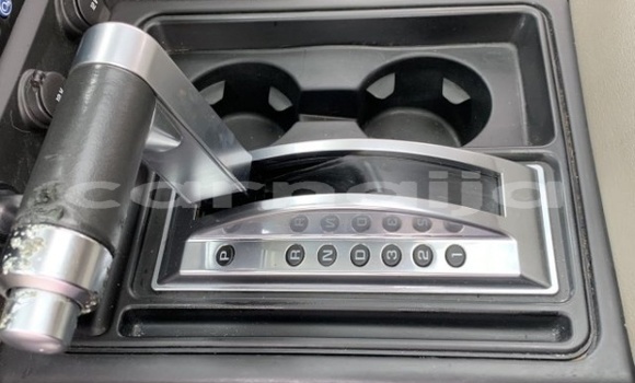 Buy Used Hummer H2 White Car in Lagos in Lagos State Buy Used Hummer H2 White Car in Lagos in Lagos State