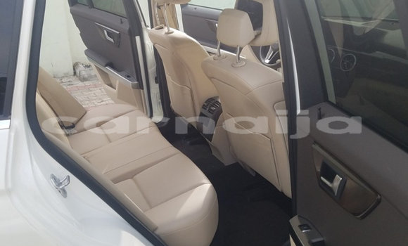 Acheter Occasion Voiture Mercedes-Benz GLK–Class Blanc à Abuja, État de Lagos Acheter Occasion Voiture Mercedes-Benz GLK–Class Blanc à Abuja, État de Lagos