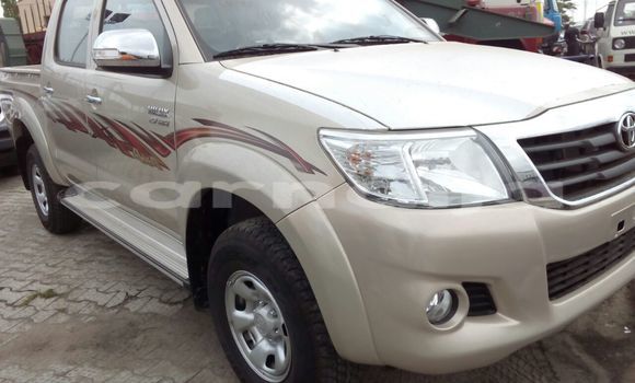 Acheter Occasion Voiture Toyota Hilux Blanc à Asaba, État du Delta Acheter Occasion Voiture Toyota Hilux Blanc à Asaba, État du Delta