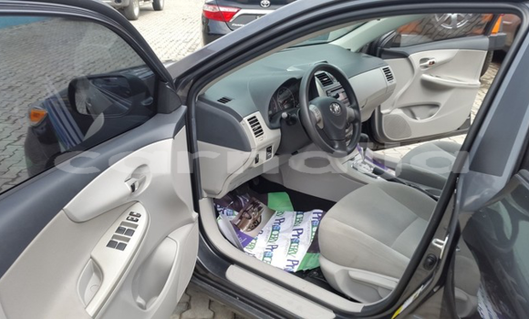 Acheter Occasion Voiture Toyota Corolla Beige à Warri, État du Delta Acheter Occasion Voiture Toyota Corolla Beige à Warri, État du Delta