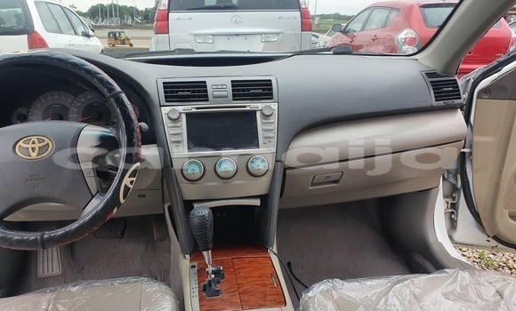 Acheter Occasion Voiture Toyota Camry Blanc à Ibadan, État d'Oyo Acheter Occasion Voiture Toyota Camry Blanc à Ibadan, État d'Oyo
