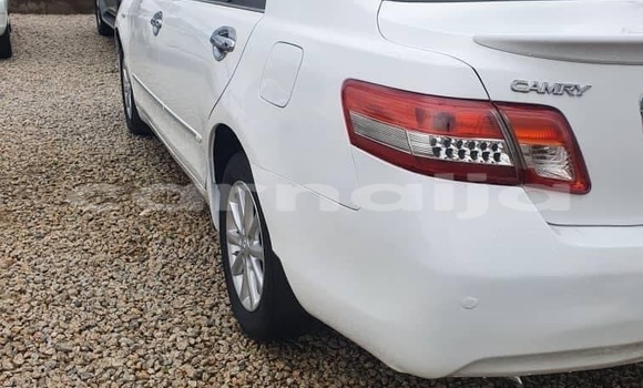 Acheter Occasion Voiture Toyota Camry Blanc à Ibadan, État d'Oyo Acheter Occasion Voiture Toyota Camry Blanc à Ibadan, État d'Oyo