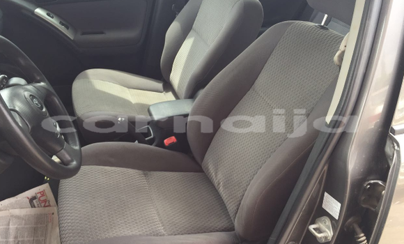 Acheter Occasion Voiture Toyota Matrix Vert à Onitsha, État d'Anambra Acheter Occasion Voiture Toyota Matrix Vert à Onitsha, État d'Anambra