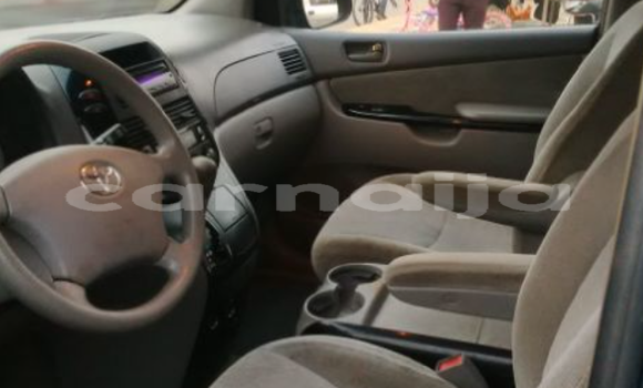 Acheter Occasion Voiture Toyota Sienna Beige à Ipokia, État d'Ogun Acheter Occasion Voiture Toyota Sienna Beige à Ipokia, État d'Ogun