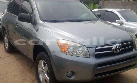 Acheter Occasion Voiture Toyota RAV4 Beige à Apapa, État de Lagos