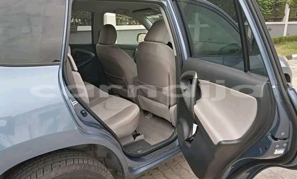 Acheter Occasion Voiture Toyota RAV4 Vert à Benin City, Edo Acheter Occasion Voiture Toyota RAV4 Vert à Benin City, Edo